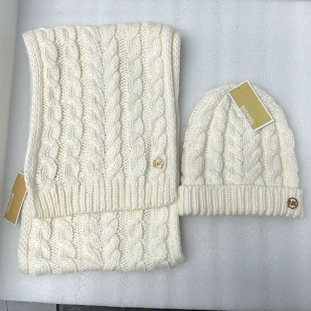 Michael Kors scarf